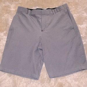 Men’s Nike Golf Shorts Gray Size 34 Like New